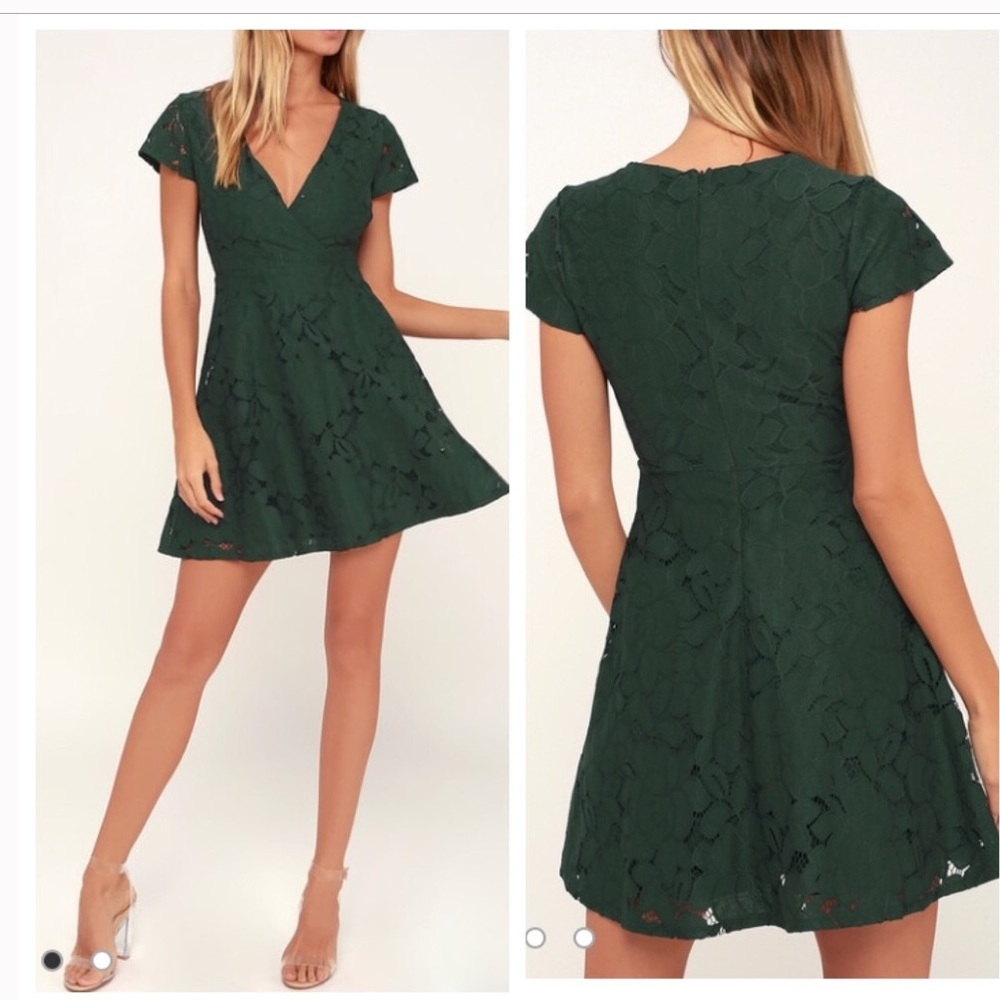 LULU’S BLACK SWAN BURGUNDY FLORAL LACE DRESS NWT TIA SZ M - Picture 12 of 12